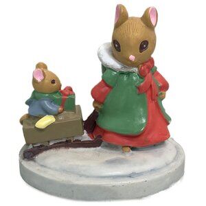 Avon FOREST FRIENDS SLIEGH RIDE Miniature Christmas Mouse Figurine